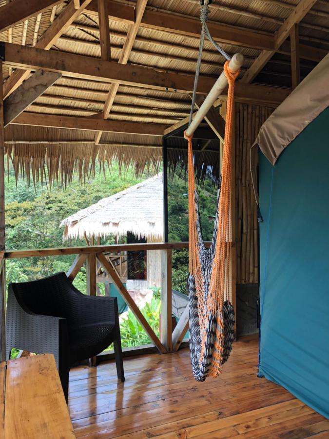 Tami Lodge Providencia ภายนอก รูปภาพ