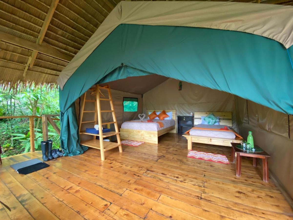 Tami Lodge Providencia ภายนอก รูปภาพ