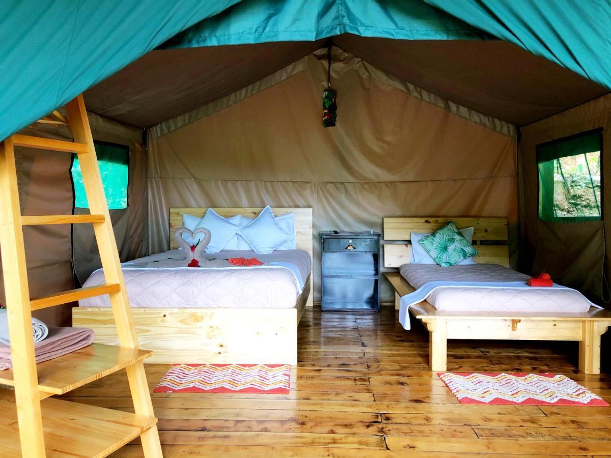 Tami Lodge Providencia ภายนอก รูปภาพ