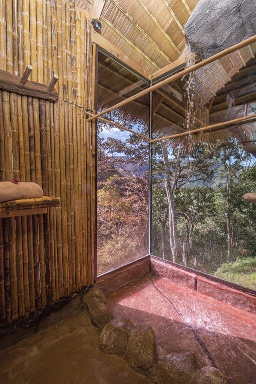 Tami Lodge Providencia ภายนอก รูปภาพ